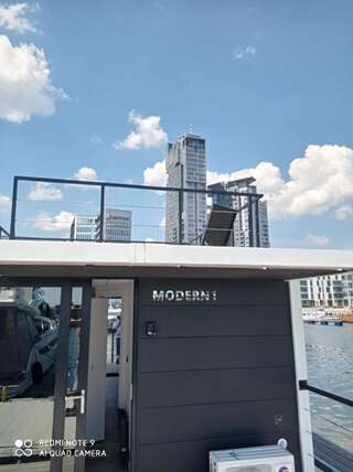 Ботели Houseboat-Dom na wodzie - Modern 1 - Gdynia Гдыня Апартаменты с видом на море-31