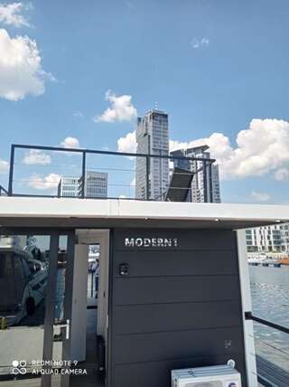 Ботели Houseboat-Dom na wodzie - Modern 1 - Gdynia Гдыня Апартаменты с видом на море-5